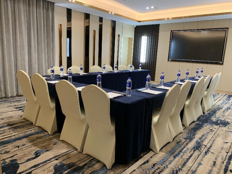 Holiday Inn Express Chengdu Tianhe Exterior photo